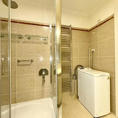 2dluxe - New Listing - Experienced Host Split